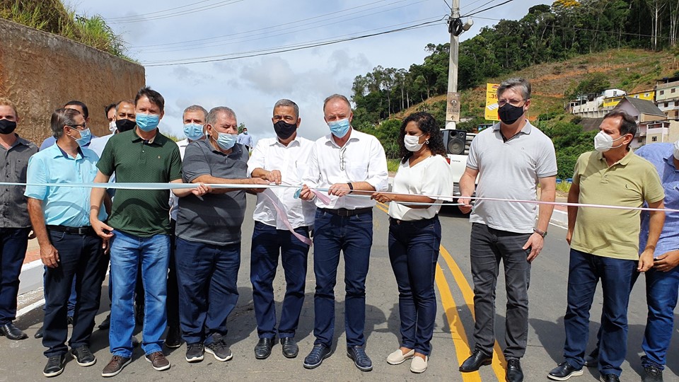 Governo do Estado entregou obras em Santa Teresa e Santa Leopoldina nesta segunda-feira (28)