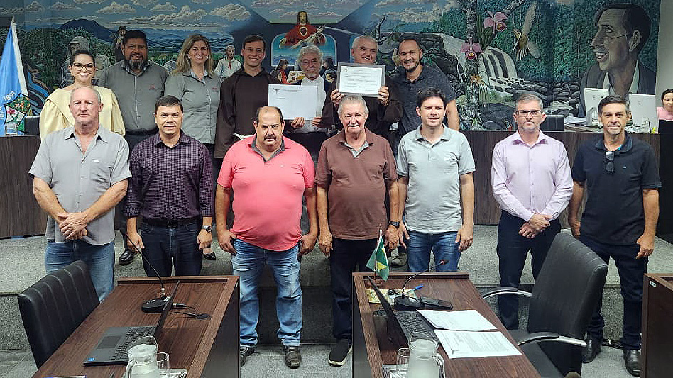 Câmara Municipal de Santa Teresa homenageia Frades Capuchinhos pelos 125 anos de atuação no município